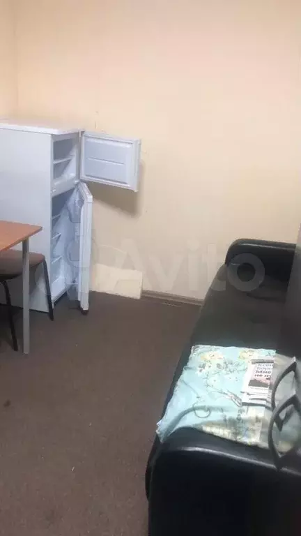 Комната 8 м в 6-к., 3/4 эт. - Фото 1