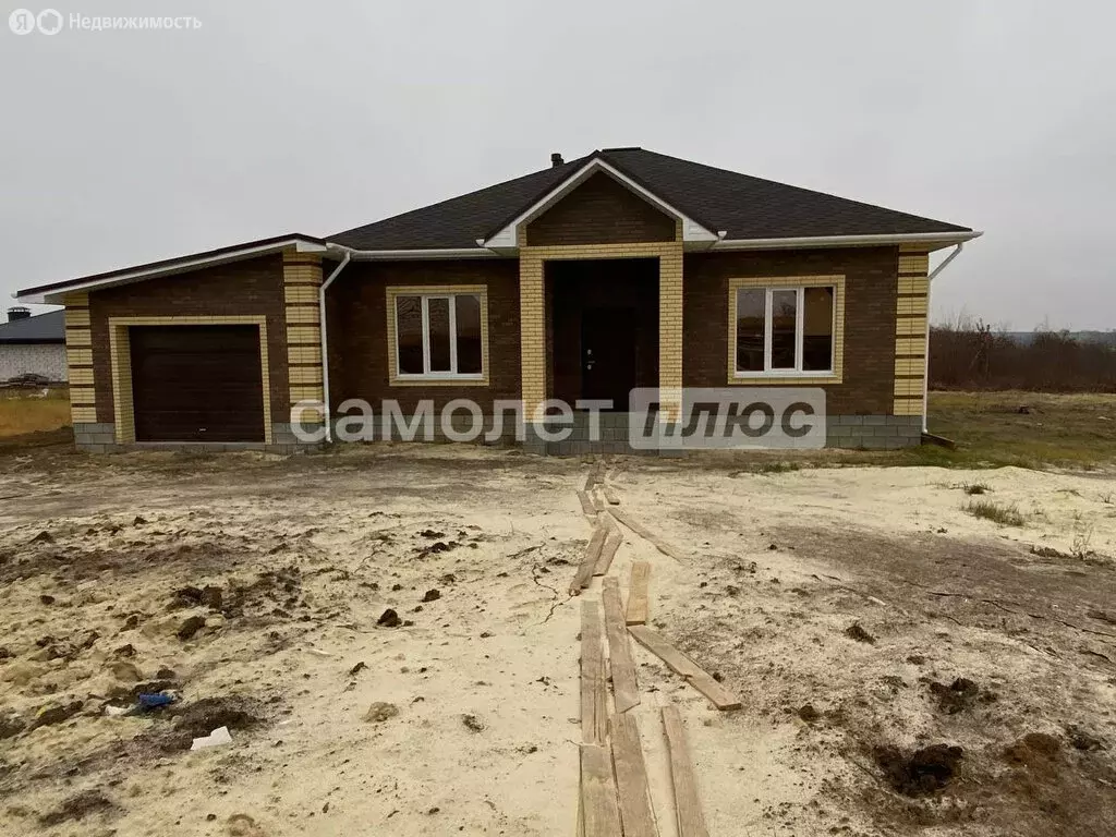 Дом в село Шишино, Светлая улица (130 м) - Фото 1