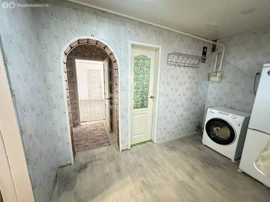 Дом в село Вислая Дубрава, Заповедная улица (110 м) - Фото 1