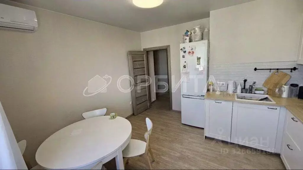 2-к кв. Тюменская область, Тюмень ул. Мельникайте, 38к1 (58.9 м) - Фото 2