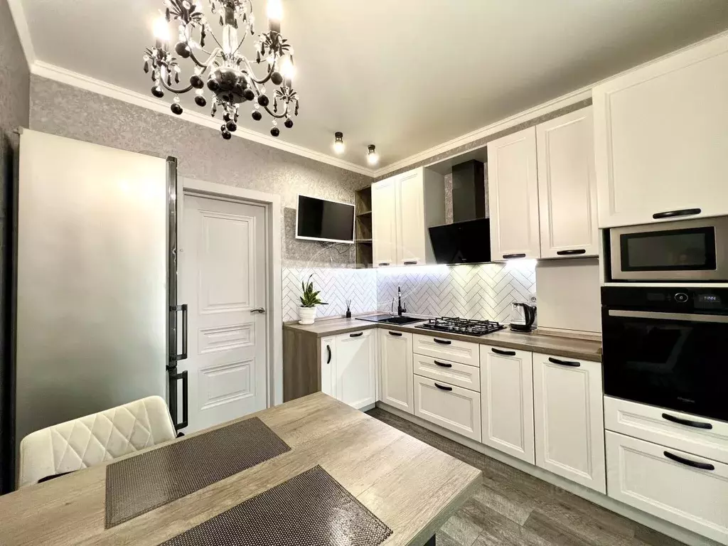 2-к кв. Калининградская область, Калининград Нарвская ул., 83 (56.5 м) - Фото 1