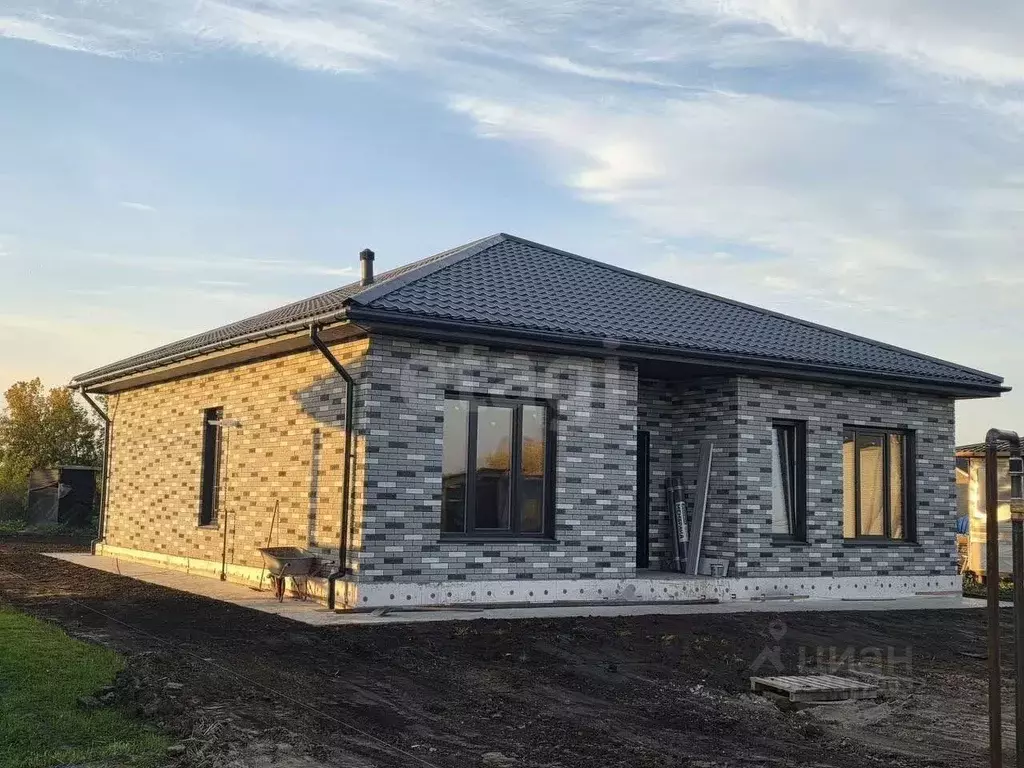 Дом в Новосибирская область, Новосибирский район, Каменский сельсовет, ... - Фото 1