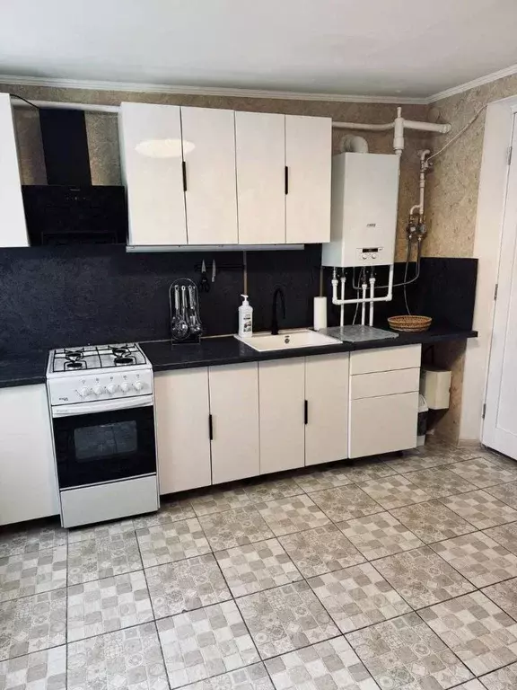 Дом в Крым, Симферополь ул. Ангарская (70 м) - Фото 1