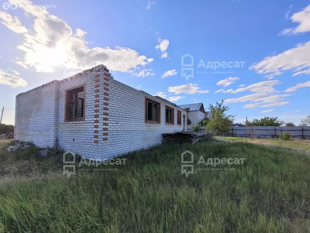 Дом в село Бахтияровка, улица Некрасова (150 м) - Фото 1