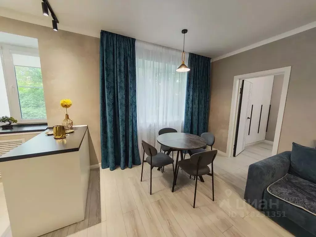 2-к кв. Ставропольский край, Пятигорск Октябрьская ул., 35А (48.0 м) - Фото 0