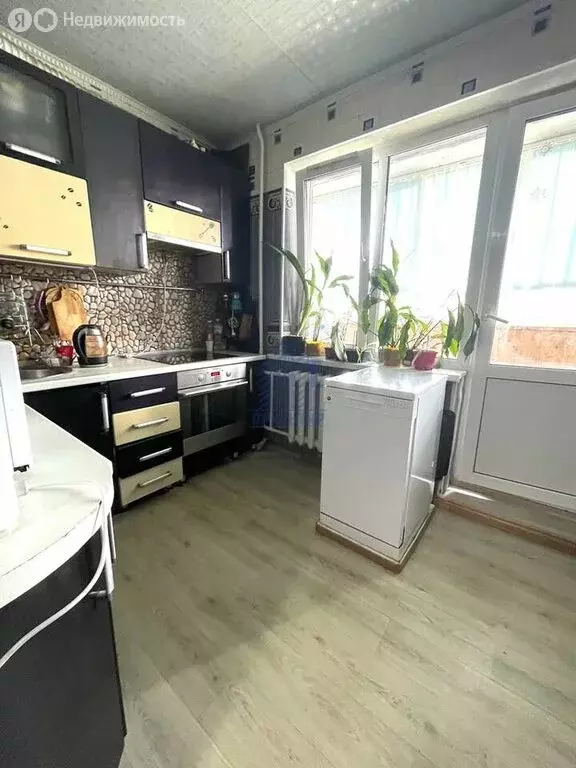 3-комнатная квартира: Чебоксары, улица Юрия Гагарина, 53к1 (86 м) - Фото 1
