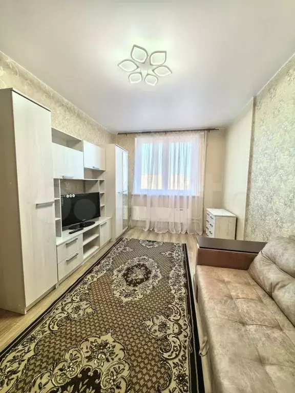 1-к. квартира, 45 м, 14/25 эт. - Фото 1