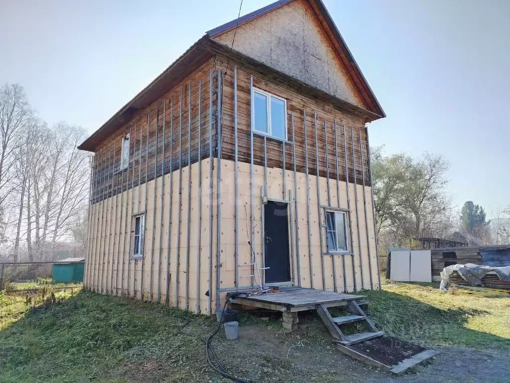 Дом в Кемеровская область, Калтан пер. Покрышкина (99 м) - Фото 1