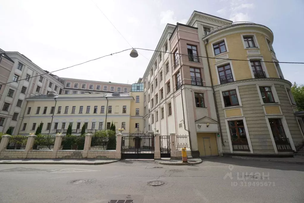 Гараж в Москва Большой Гнездниковский пер., 3 (16 м) - Фото 0
