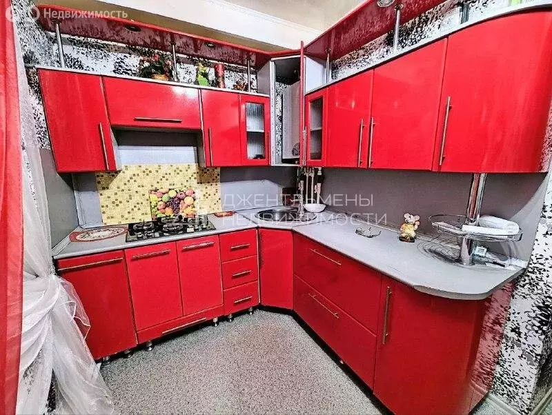 3-комнатная квартира: Каменка, Ломовская улица, 5 (75 м) - Фото 1