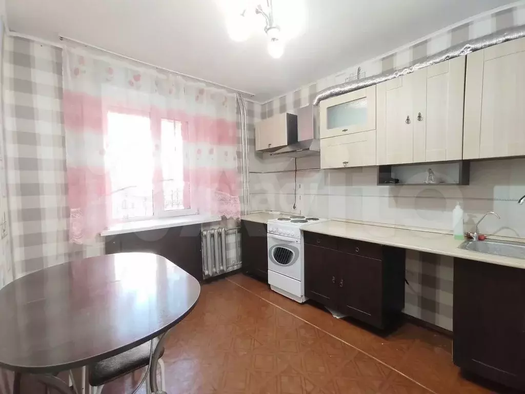 2-к. квартира, 55 м, 1/9 эт. - Фото 1