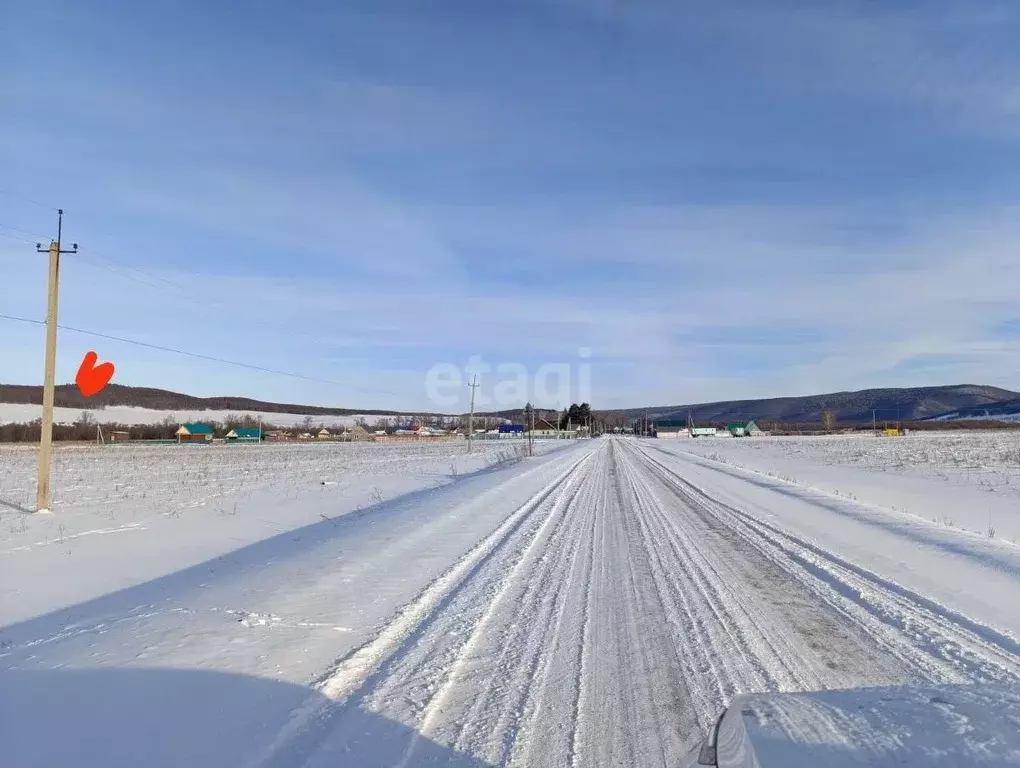 Участок в Башкортостан, Ишимбайский район, с. Янурусово Колхозная ул. ... - Фото 1