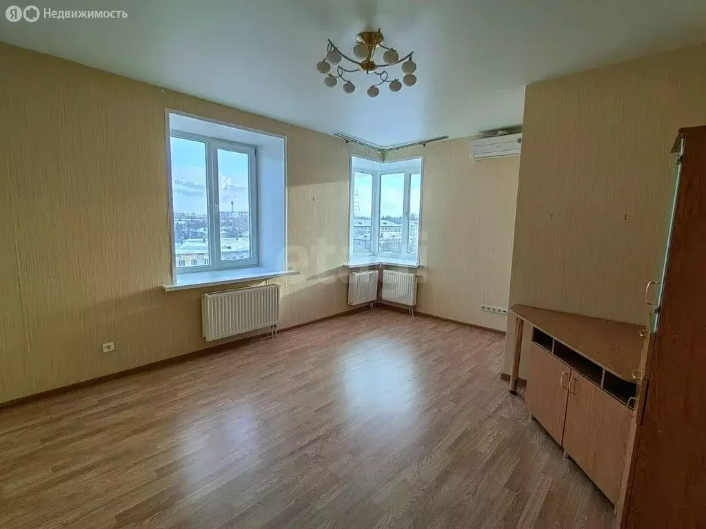 3-комнатная квартира: Чебоксары, проспект Ленина, 33к1 (82.4 м) - Фото 1