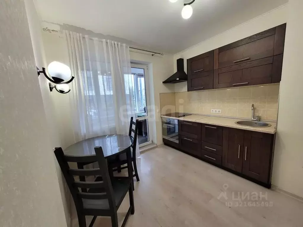 1-к кв. Башкортостан, Уфа Коммунистическая ул., 11/1 (35.7 м) - Фото 1