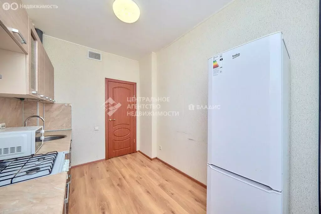 3-комнатная квартира: Рязань, Большая улица, 92 (57.9 м) - Фото 1