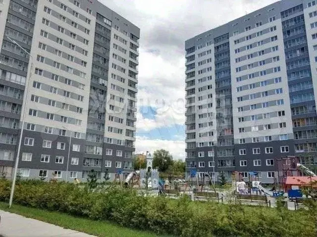 3-к кв. Новосибирская область, Новосибирск Академгородок мкр, бул. ... - Фото 0