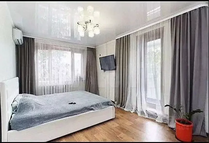 2-к кв. Тюменская область, Тюмень ул. Пархоменко, 52 (51.7 м) - Фото 1