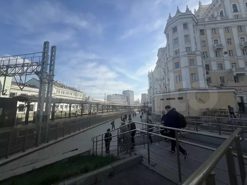 Торговая площадь у электричек, 89 м - Фото 1