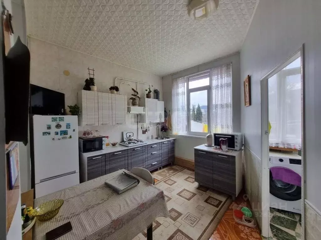 1-к кв. Крым, Ялта ул. Богдановича, 2 (38.0 м) - Фото 1