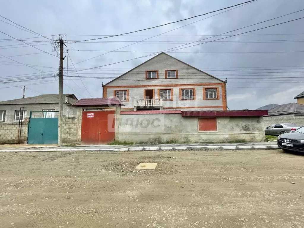 Дом в Дагестан, Махачкала ул. Знаменская, 37 (360 м) - Фото 1