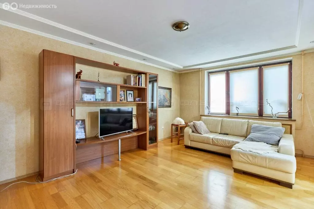 2-комнатная квартира: Казань, улица Космонавтов, 41 (100 м) - Фото 0