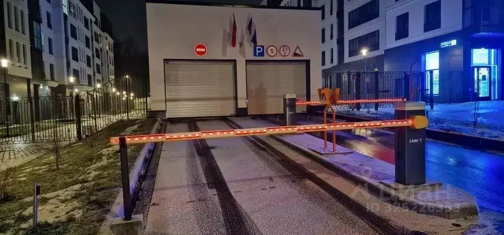 Гараж в Московская область, Красногорск Опалиха мкр, аллея Золотая, 1 ... - Фото 1