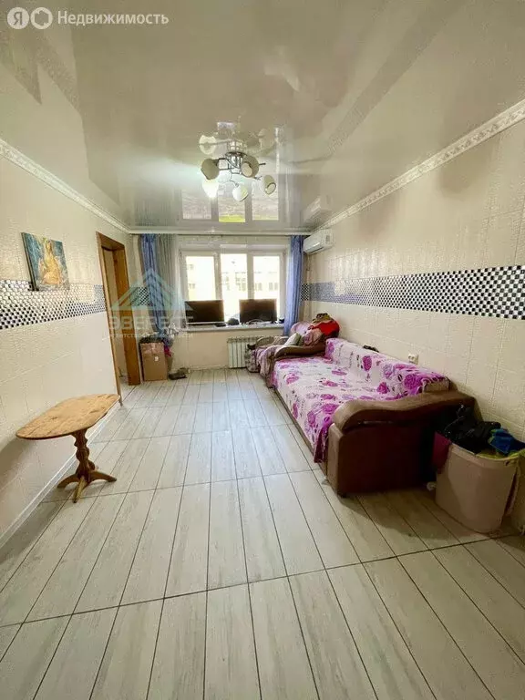 3-комнатная квартира: Абакан, улица Ленинского Комсомола, 3 (61.2 м) - Фото 1