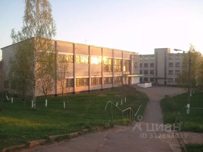 Помещение свободного назначения в Ленинградская область, Бокситогорск ... - Фото 0
