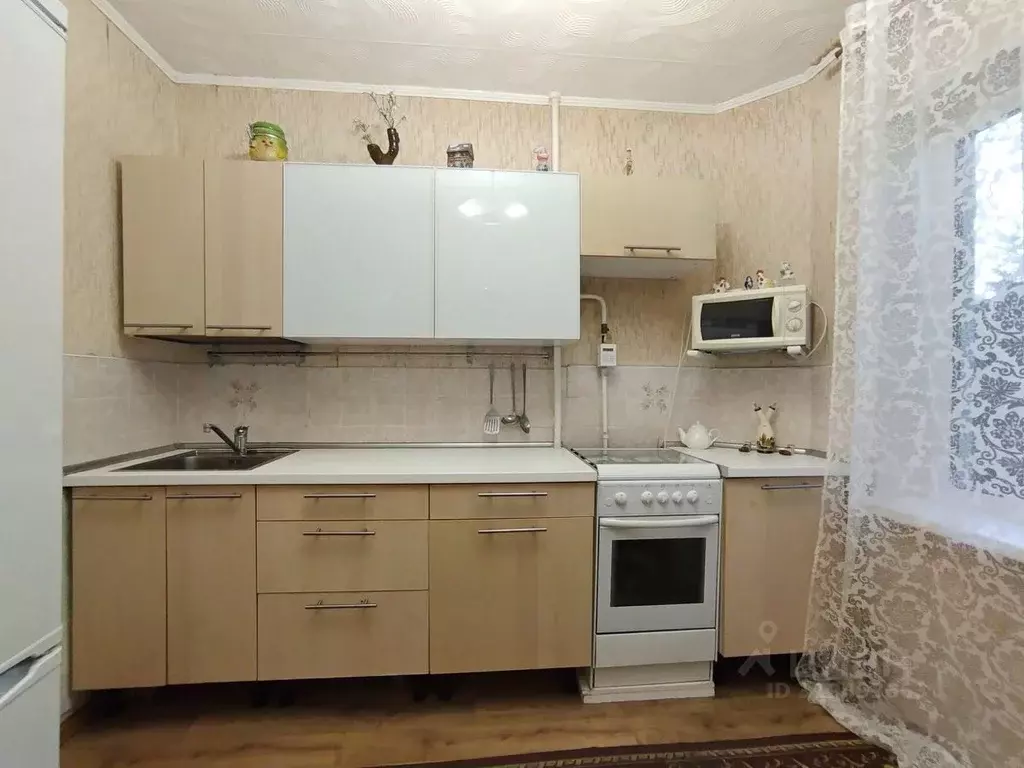 2-к кв. Омская область, Омск Заозерная ул., 24 (52.0 м) - Фото 0