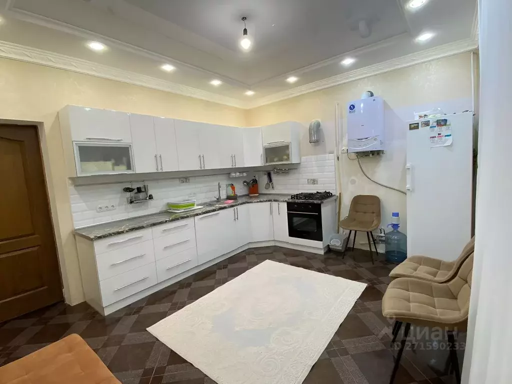 Дом в Крым, Симферопольский район, Перовское с/пос, с. Украинка ул. ... - Фото 1