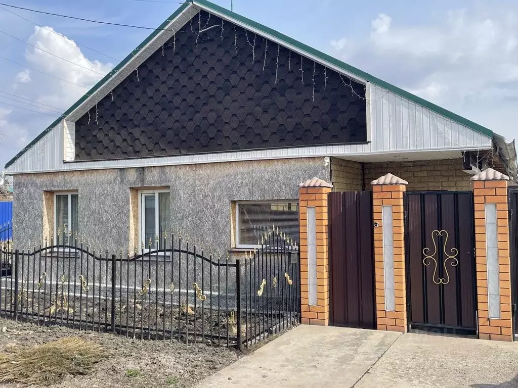 Дом в Челябинская область, Копейск ул. Вознесенского (93 м) - Фото 0