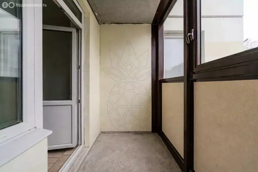 1-комнатная квартира: Мурино, улица Шувалова, 2 (38 м) - Фото 1