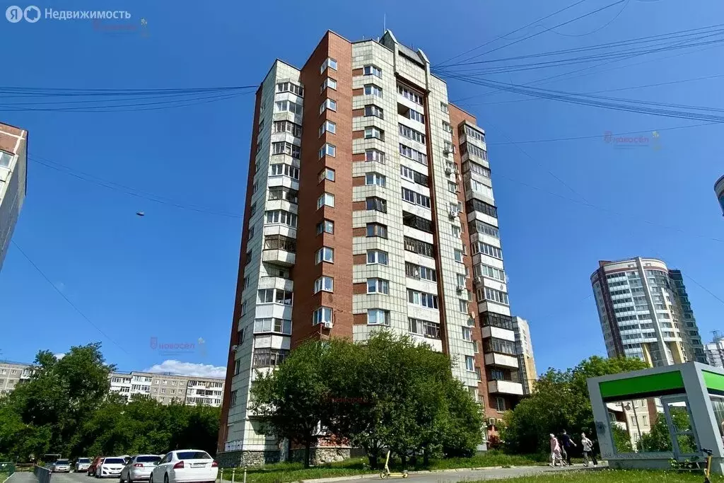 3-комнатная квартира: Екатеринбург, Уральская улица, 67 (66.9 м) - Фото 1