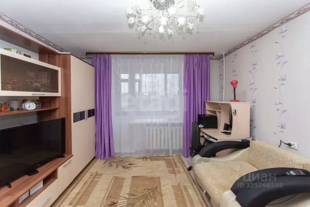 3-к кв. Тюменская область, Тобольск 4-й мкр, 25 (59.1 м) - Фото 2