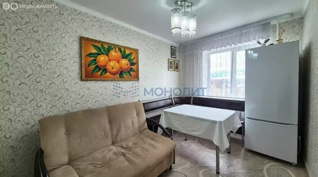 3-комнатная квартира: Чебоксары, Социалистическая улица, 13 (56 м) - Фото 1
