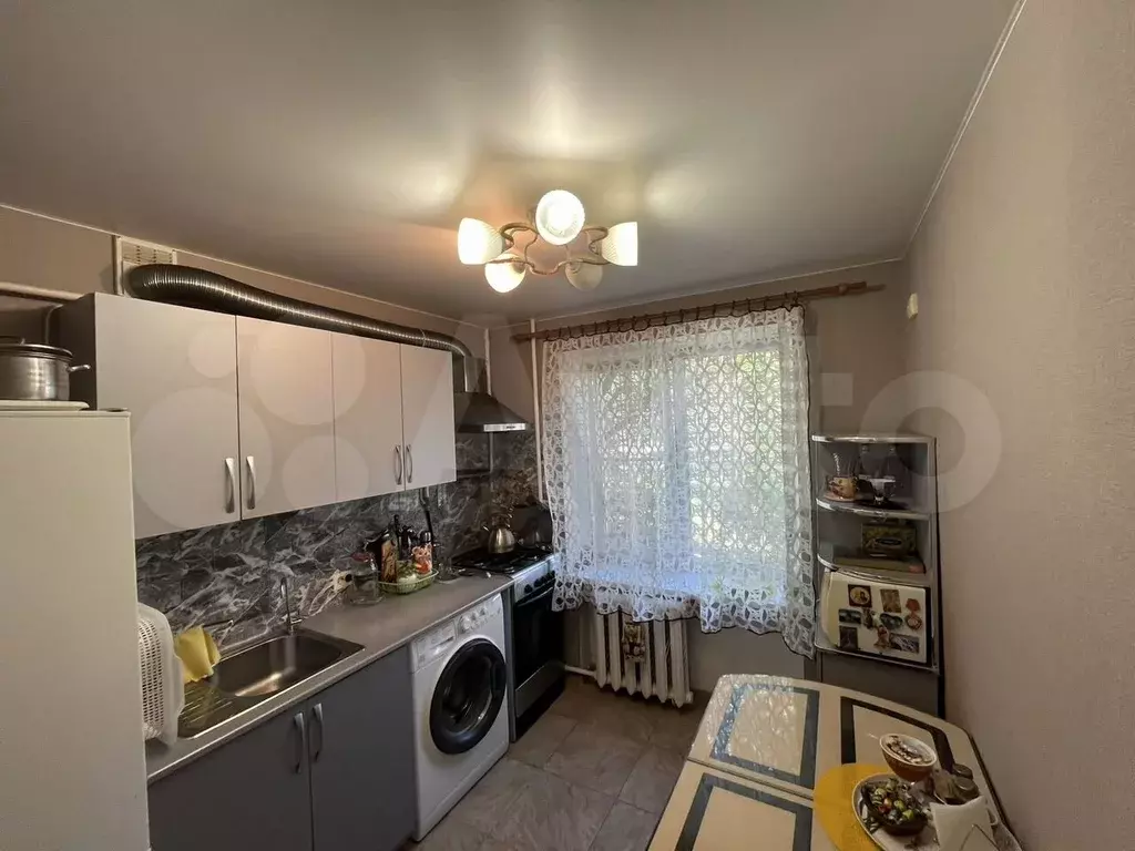 1-к. квартира, 37 м, 1/9 эт. - Фото 0