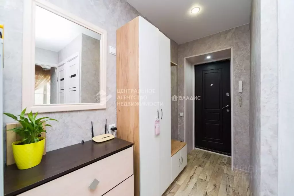 3-к кв. Рязанская область, Рязань Интернациональная ул., 11 (59.8 м) - Фото 1