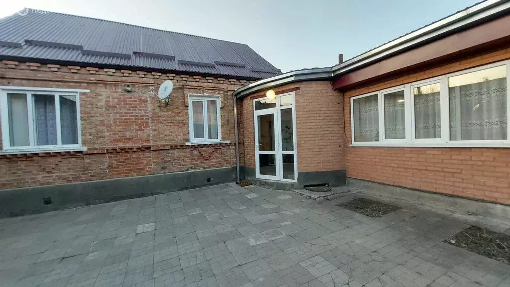 Дом в село Михайловское, улица Карла Либкнехта, 10 (190 м) - Фото 2