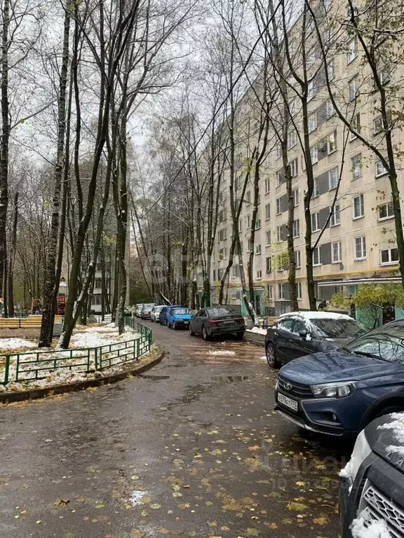 3-к кв. Москва ул. Красного Маяка, 11К4 (58.3 м) - Фото 0