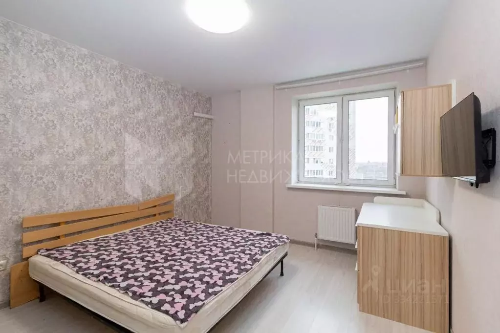 2-к кв. Тюменская область, Тюмень Таврическая ул., 9к2 (64.0 м) - Фото 0