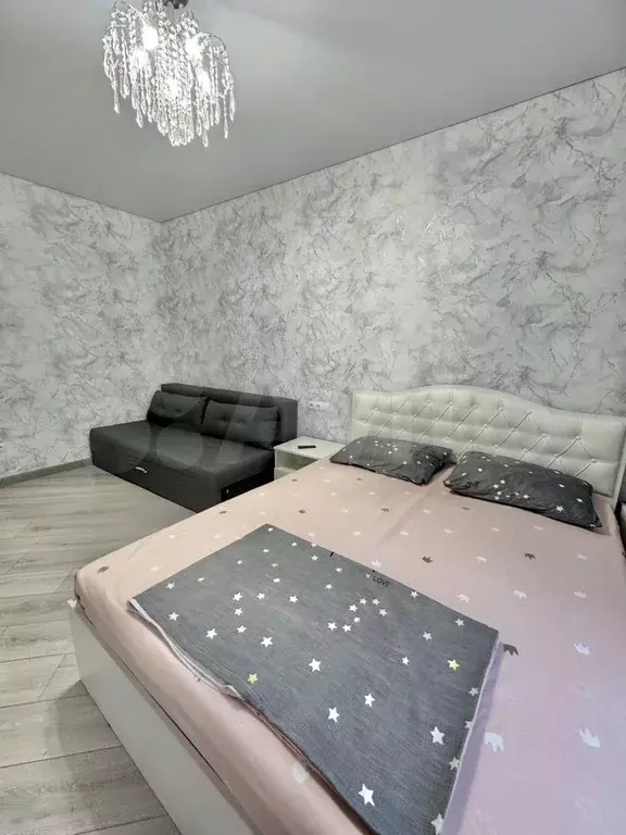 Комната 35 м в 1-к., 2/2 эт. - Фото 0
