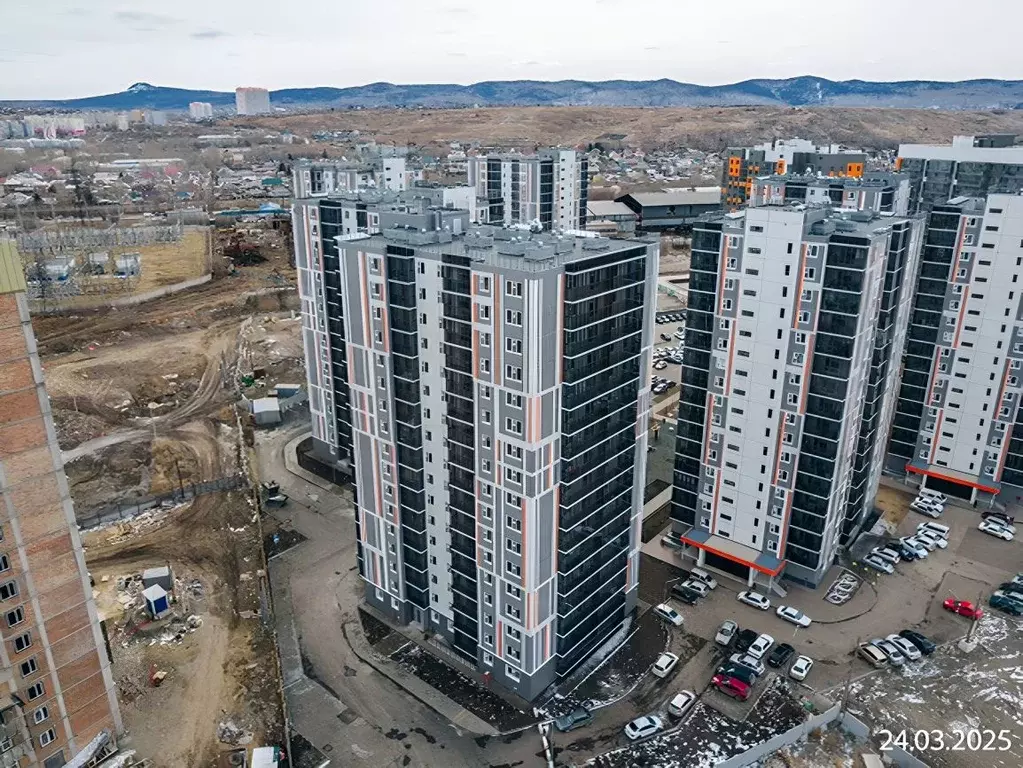 2-к кв. Красноярский край, Красноярск Аральская ул., 51 (60.0 м) - Фото 0