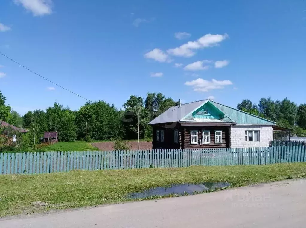 Дом в Костромская область, Красносельский район, Сидоровское с/пос, с. ... - Фото 1