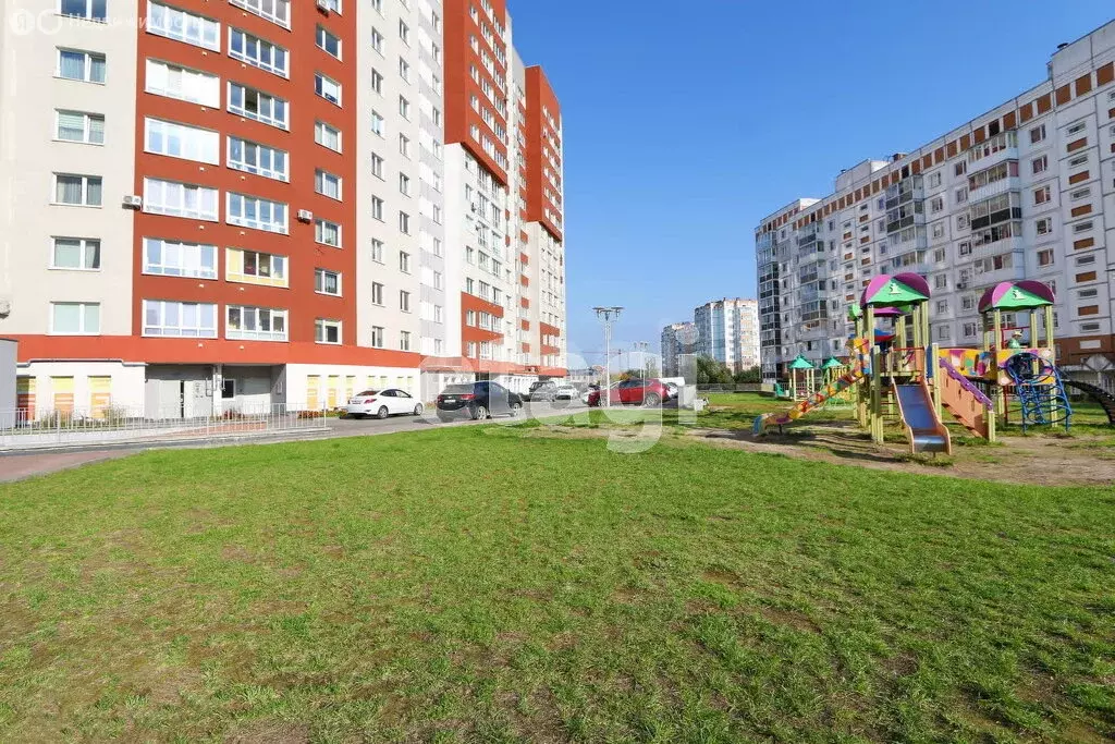 3-комнатная квартира: Калининград, Елизаветинская улица, 3 (89.8 м) - Фото 1