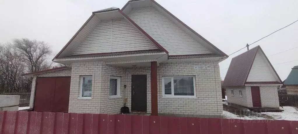 Дом в Алтайский край, Топчихинский район, с. Топчиха ул. Сизова, 80 ... - Фото 1