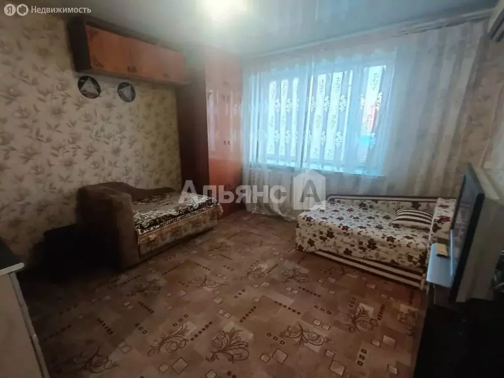 Квартира-студия: Волгодонск, улица 50 лет СССР, 6 (18 м) - Фото 1