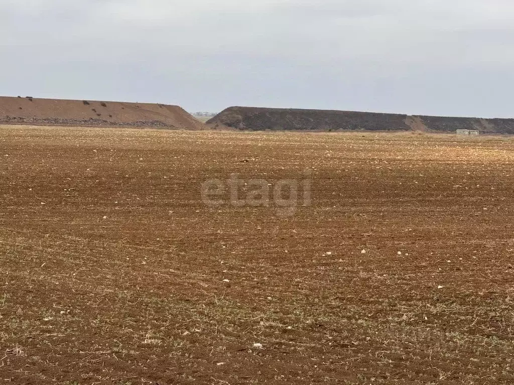 Участок в Крым, Сакский район, с. Суворовское  (6.0 сот.) - Фото 0