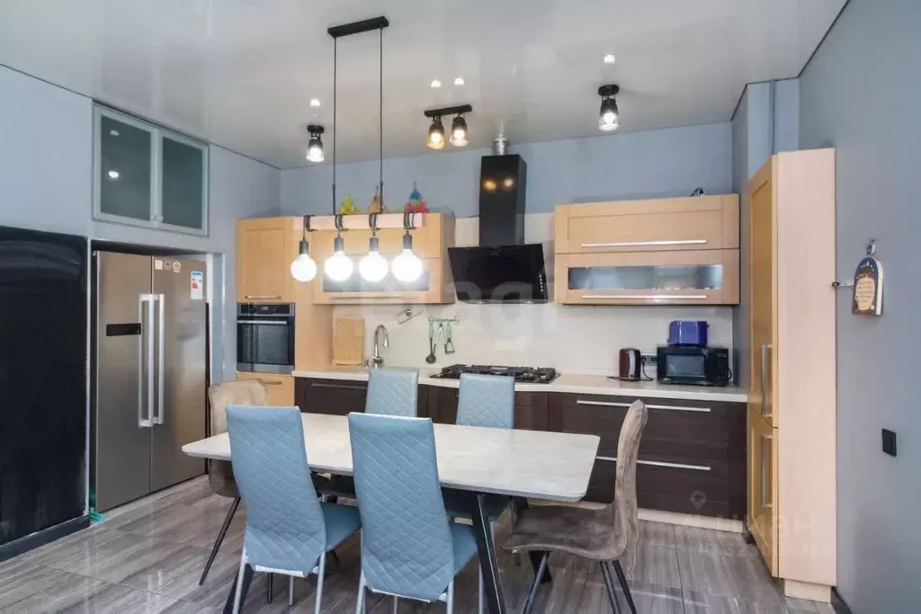 4-к кв. Ханты-Мансийский АО, Ханты-Мансийск ул. Кирова, 67 (100.0 м) - Фото 1