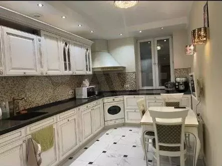 3-к. квартира, 110 м, 10/14 эт. - Фото 0
