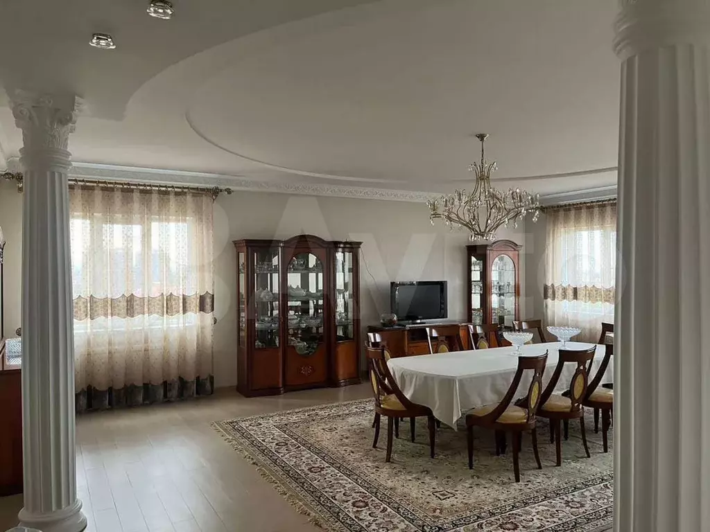 8-к. квартира, 335 м, 5/6 эт. - Фото 1
